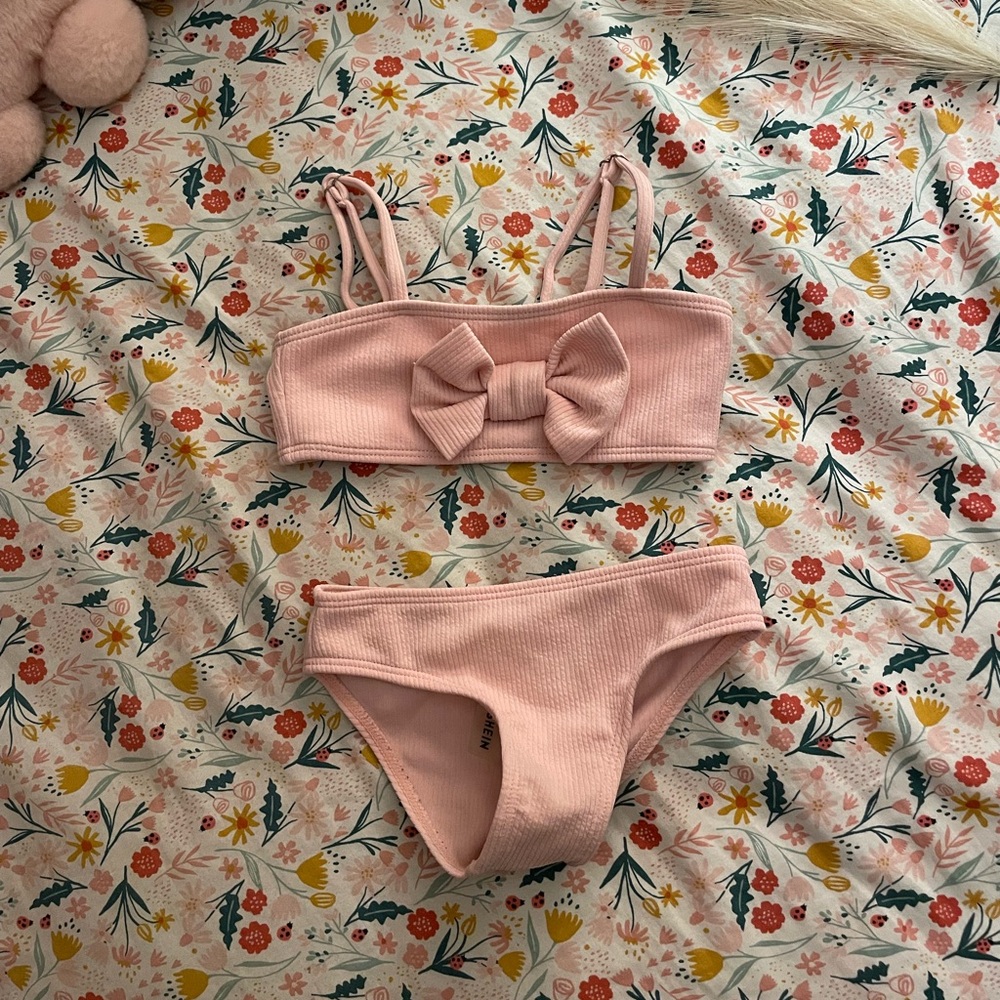 SHEIN two piece bikini size 100 which would be around 4t-5t